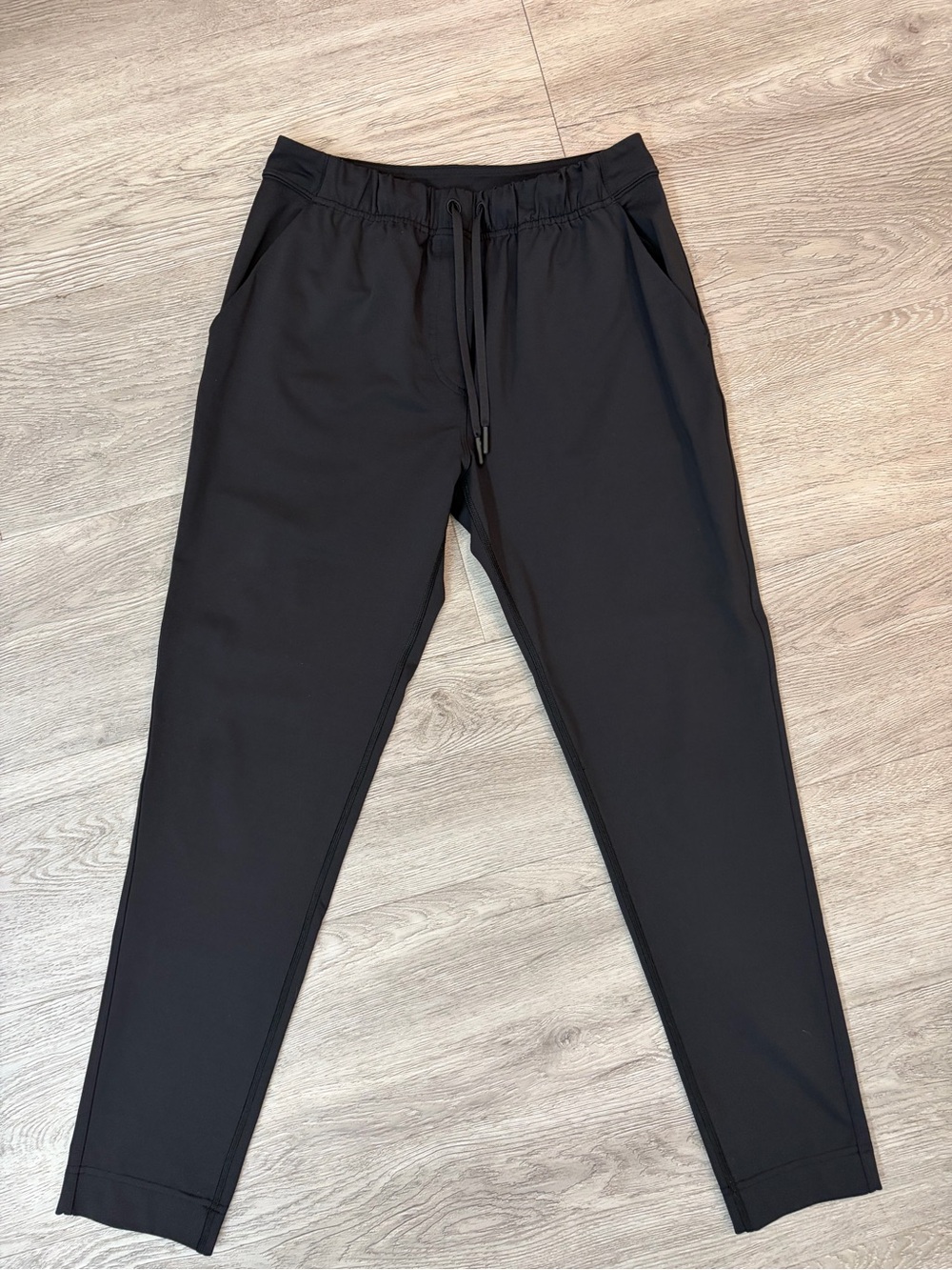 Lululemon Black Women’s Drawstring Jogger Leggings waist 13-15 length 25.5